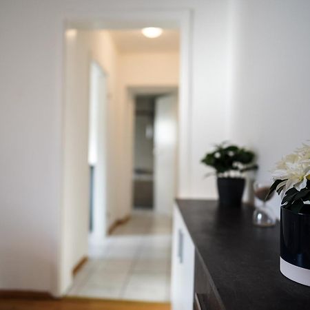 Sehr Grosse Ferienwohnung, Apartment In Kaiserslautern Wehome Classic Exterior photo