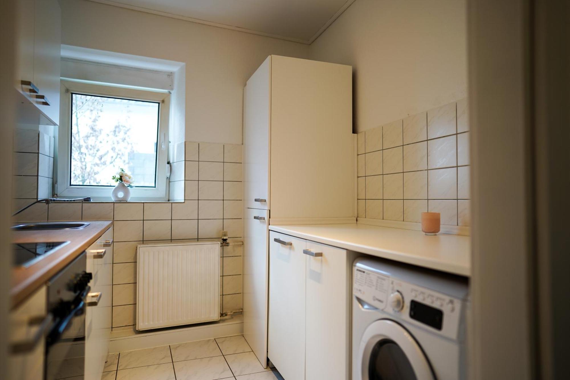 Sehr Grosse Ferienwohnung, Apartment In Kaiserslautern Wehome Classic Exterior photo