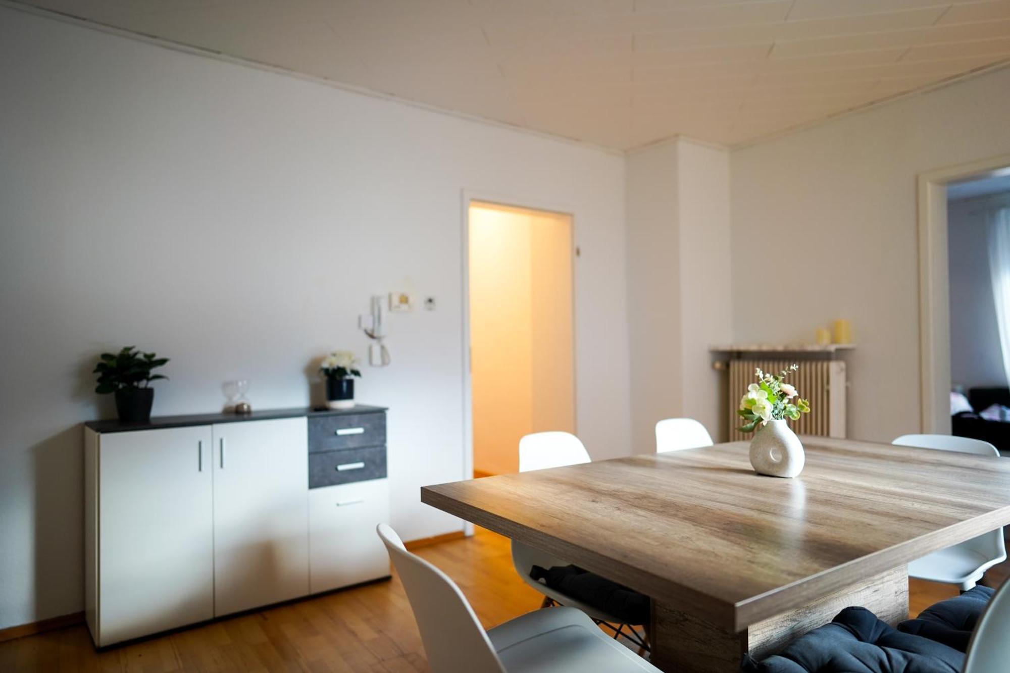 Sehr Grosse Ferienwohnung, Apartment In Kaiserslautern Wehome Classic Exterior photo