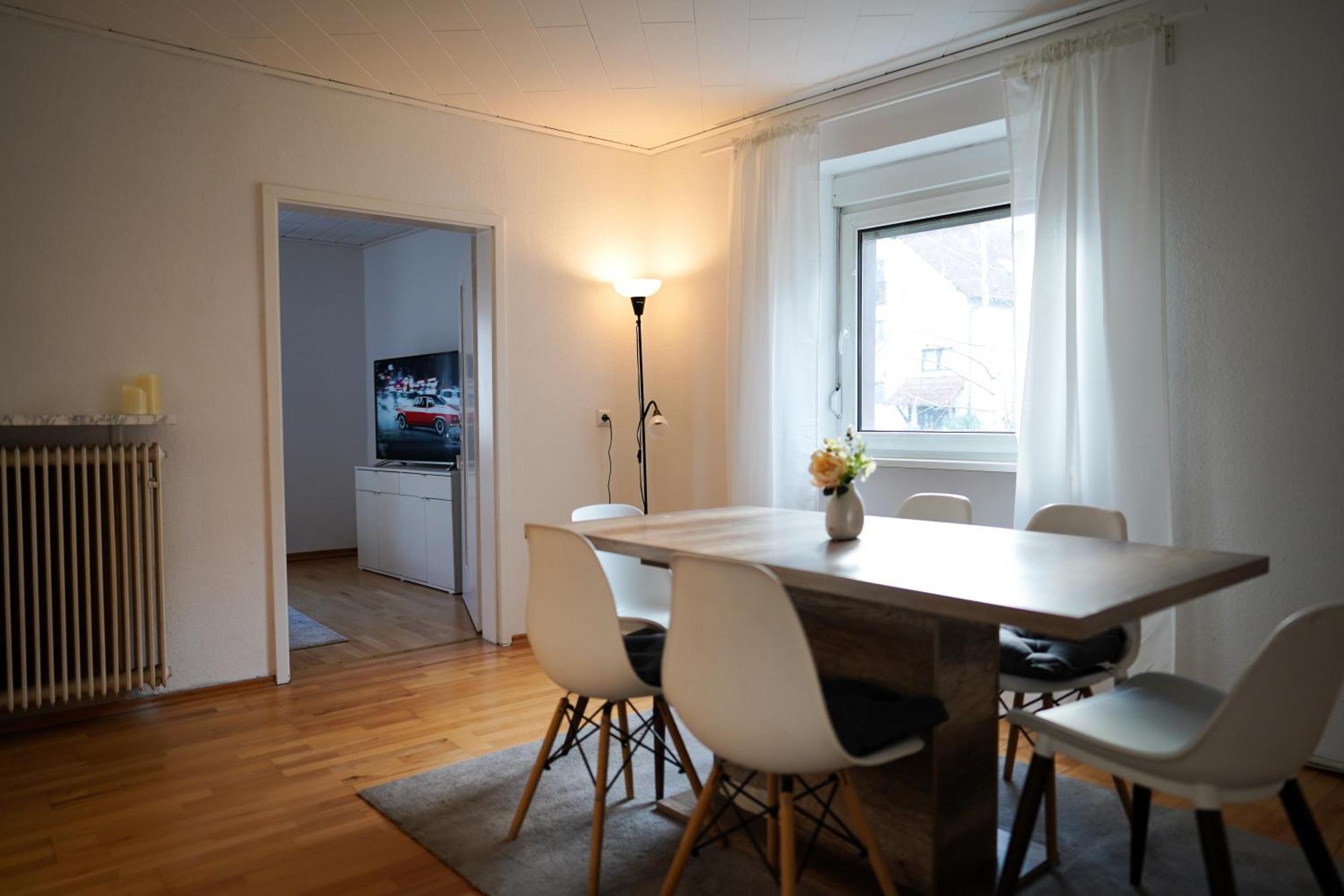 Sehr Grosse Ferienwohnung, Apartment In Kaiserslautern Wehome Classic Exterior photo